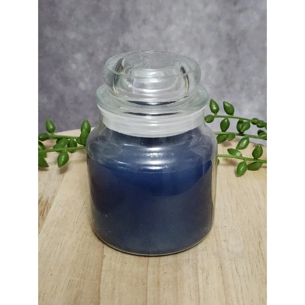 Yankee Candle Turquoise Sky Jar Candle 3.7 oz Blue Coastal Fresh Home Fragrance